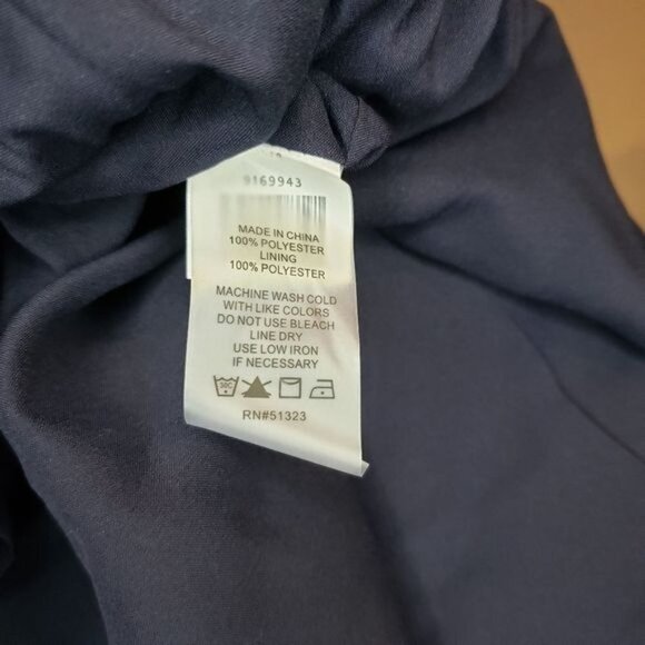 NWT Vince Camuto Parisian Crepe Sleeveless Dress Size 6 - Picture 10 of 10